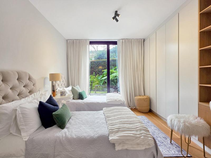 2 Bedroom Property for Sale in Camps Bay Western Cape